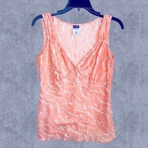 Patagonia women’s top size 6